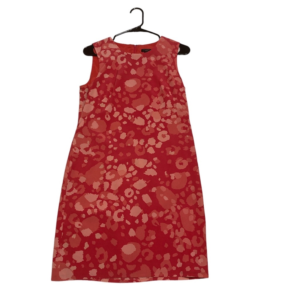 - - - - Ann Taylor pink silk shift dress floral print design sleeveless NE…